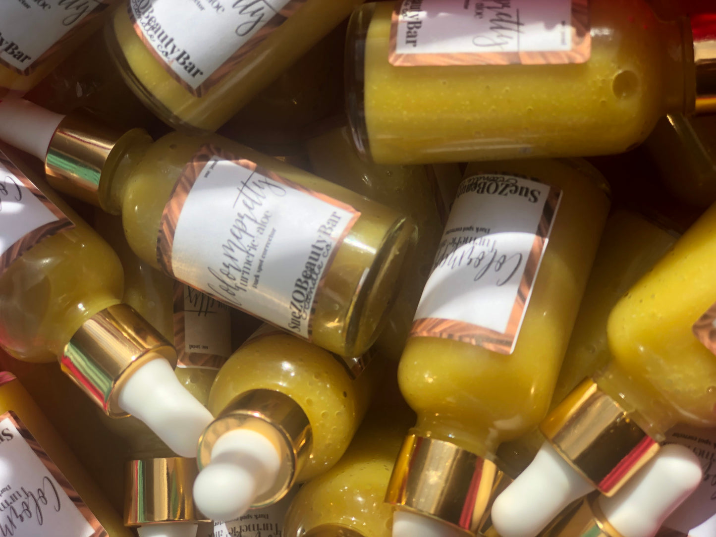Turmeric +Aloe Dark Spot Corrector.