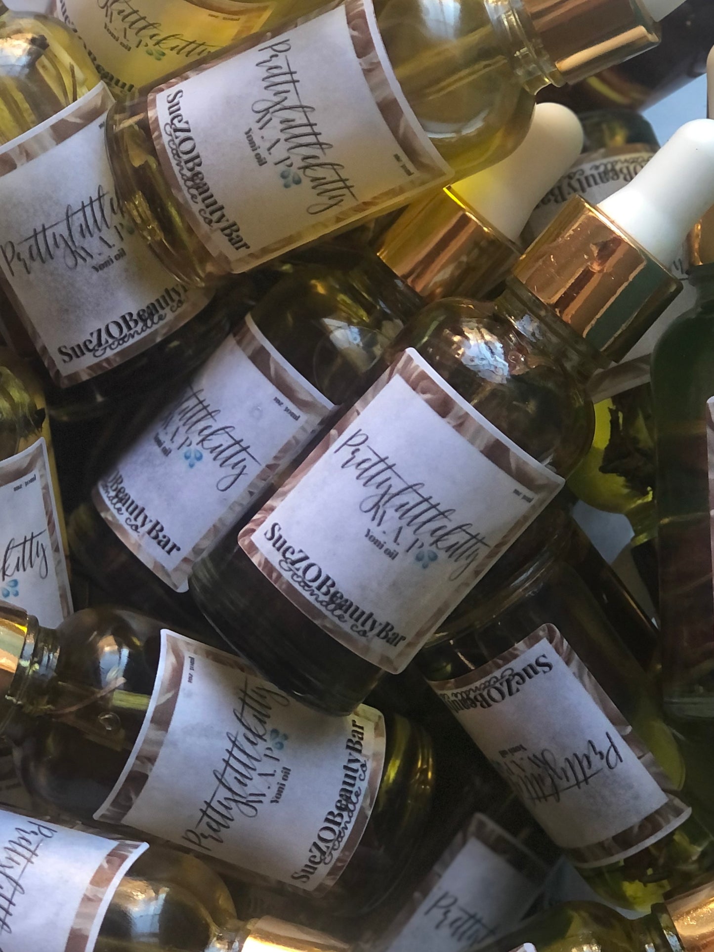 Yoni oil.